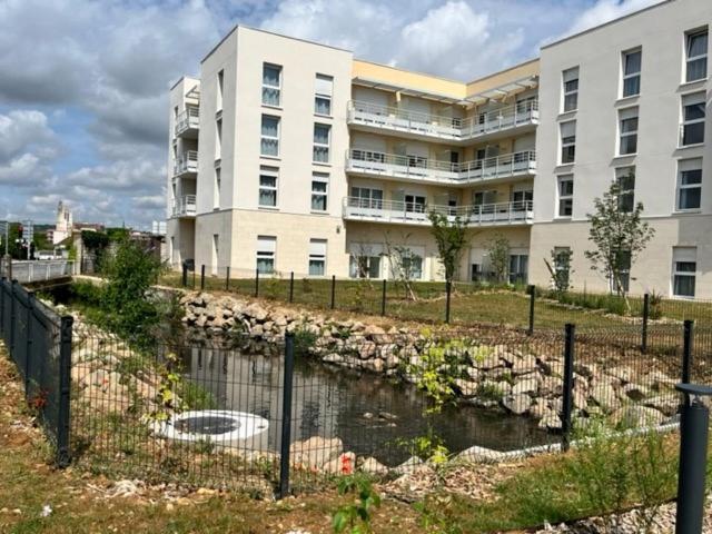 Domitys L'Orangerie Aparthotel ซ็องส์ ภายนอก รูปภาพ